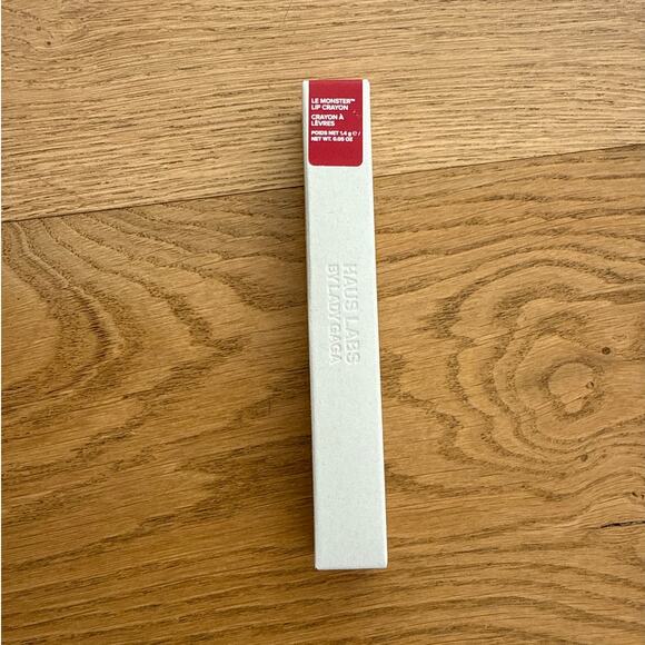 Haus Labs Lip Crayon Le Monster 0.05oz / 1.4g Color Crimson Matte - Picture 1 of 3